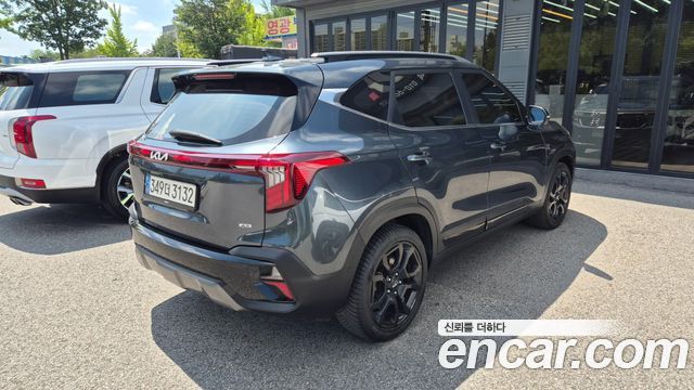 Kia Seltos Gasoline 1.6 Turbo 4WD Gravity 2023 — фото 5