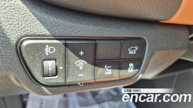 Kia Seltos Gasoline 1.6 Turbo 4WD Gravity 2023 — фото 19