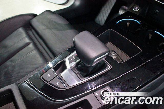 Audi A4 (B9) 40 TDI Quattro Premium 2022 — фото 9