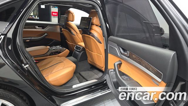 Audi A8 50 TDI Quattro Design LWB D4 2016 — фото 12