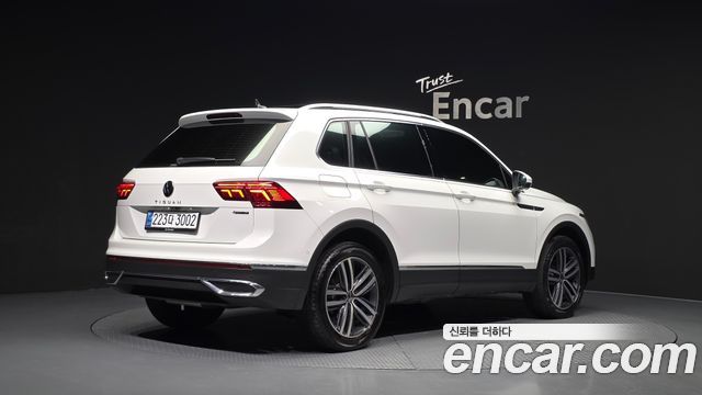 Volkswagen Tiguan (II) 2.0 TDI 4Motion Prestige 2022 — фото 2
