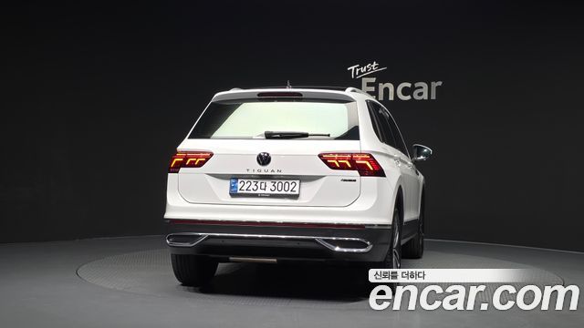 Volkswagen Tiguan (II) 2.0 TDI 4Motion Prestige 2022 — фото 4