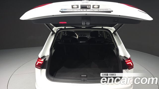 Volkswagen Tiguan (II) 2.0 TDI 4Motion Prestige 2022 — фото 20