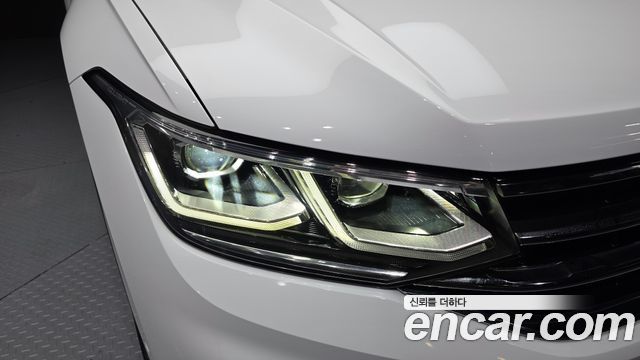 Volkswagen Tiguan (II) 2.0 TDI 4Motion Prestige 2022 — фото 22