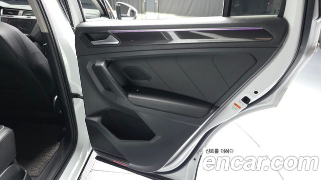 Volkswagen Tiguan (II) 2.0 TDI 4Motion Prestige 2022 — фото 25