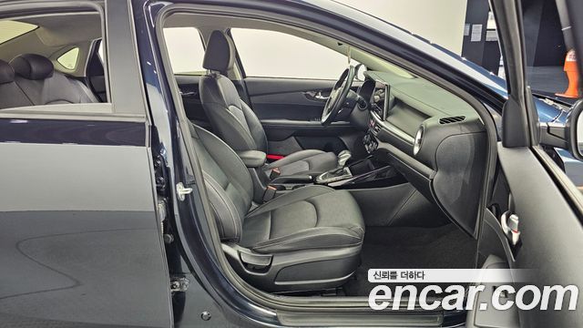 Kia K3 (II) 1.6 Prestige 2023 — фото 11
