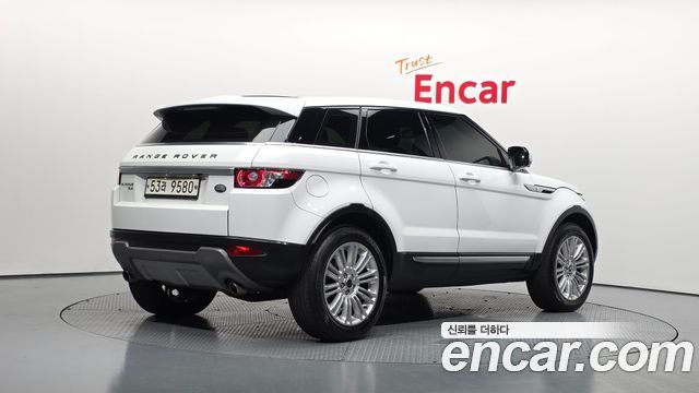 Land Rover Range Rover Evoque 2.0 Si4 Prestige 2013 — фото 2
