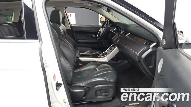 Land Rover Range Rover Evoque 2.0 Si4 Prestige 2013 — фото 11