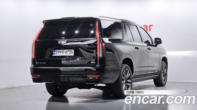 Cadillac Escalade (V) 6.2 ESV ESV Sports Platinum 2023 — фото 2