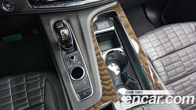 Cadillac Escalade (V) 6.2 ESV ESV Sports Platinum 2023 — фото 9