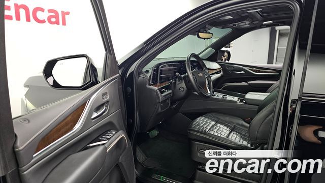 Cadillac Escalade (V) 6.2 ESV ESV Sports Platinum 2023 — фото 10