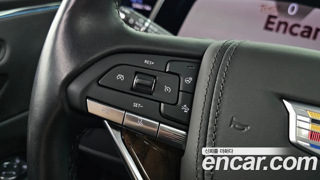 Cadillac Escalade (V) 6.2 ESV ESV Sports Platinum 2023 — фото 15