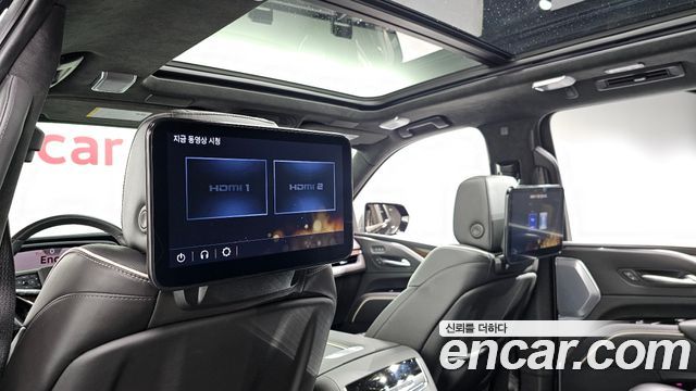 Cadillac Escalade (V) 6.2 ESV ESV Sports Platinum 2023 — фото 16