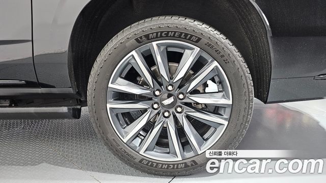 Cadillac Escalade (V) 6.2 ESV ESV Sports Platinum 2023 — фото 21