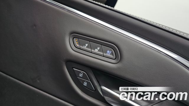 Cadillac Escalade (V) 6.2 ESV ESV Sports Platinum 2023 — фото 35
