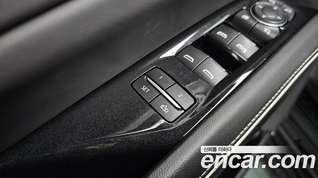 Cadillac Escalade (V) 6.2 ESV ESV Sports Platinum 2023 — фото 37