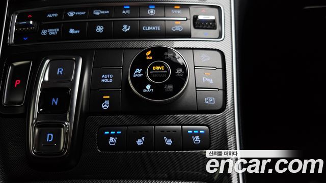 Hyundai Santa Fe HEV 1.6 4WD Exclusive 2022 — фото 19