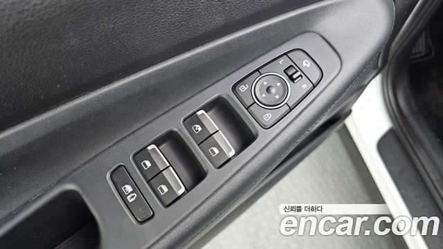 Hyundai Santa Fe HEV 1.6 4WD Exclusive 2022 — фото 28
