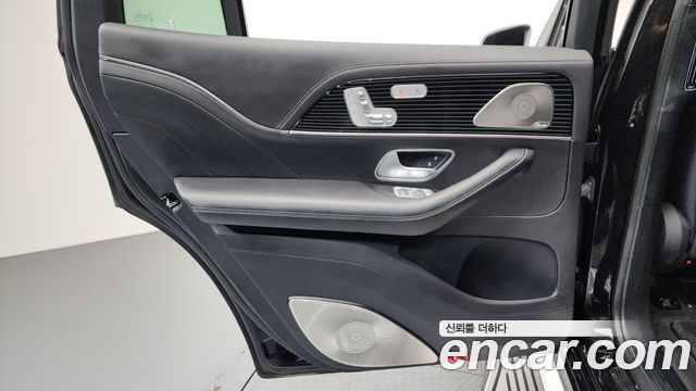 Mercedes-Benz GLS-Class (X167) Maybach GLS600 4MATIC 2023 — фото 31