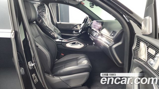 Mercedes-Benz GLS-Class (X167) Maybach GLS600 4MATIC 2023 — фото 32