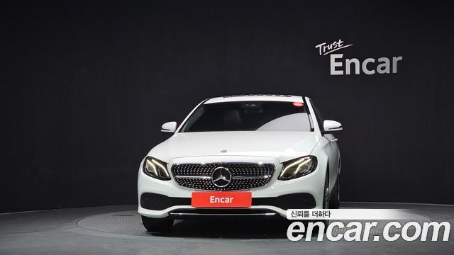 Mercedes-Benz E-Class (W213) E300 Avantgarde 2019 — фото 3