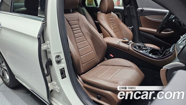 Mercedes-Benz E-Class (W213) E300 Avantgarde 2019 — фото 12
