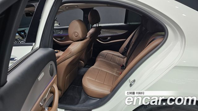 Mercedes-Benz E-Class (W213) E300 Avantgarde 2019 — фото 13