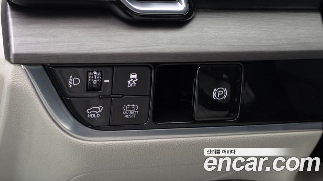 Kia Sportage Hybrid (V) Signature Gravity 4WD 2023 — фото 15
