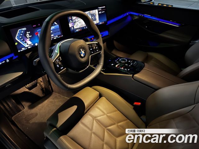 BMW 5 Series (G60) 520i 2025 — фото 16