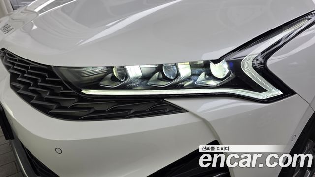 Kia K5 (III) 2.0 Signature 2023 — фото 28