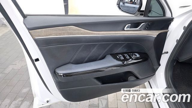 Kia K5 (III) 2.0 Signature 2023 — фото 30