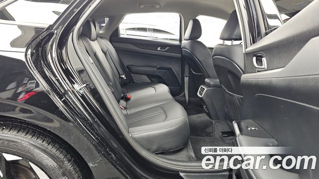 Kia K5 (III) 2.0 Prestige 2025 — фото 16