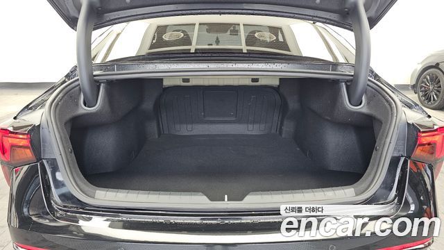 Kia K5 (III) 2.0 Prestige 2025 — фото 24