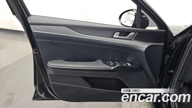 Kia K5 (III) 2.0 Prestige 2025 — фото 30