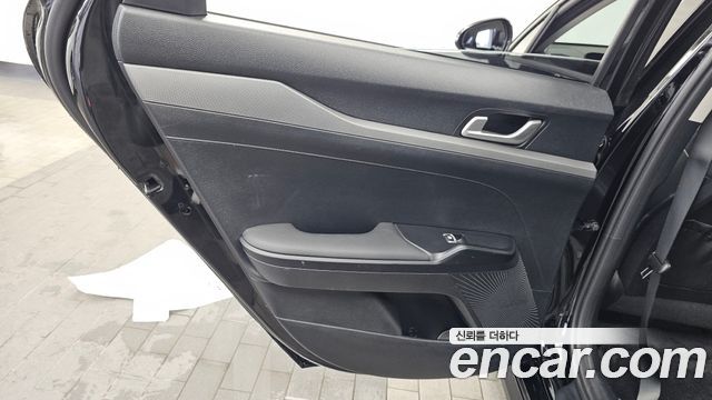 Kia K5 (III) 2.0 Prestige 2025 — фото 31