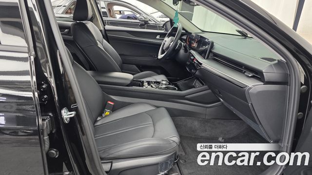 Kia K5 (III) 2.0 Prestige 2025 — фото 32