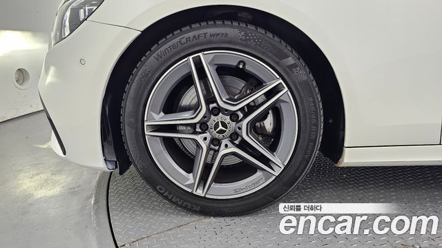 Mercedes-Benz E-Class (W213) E250 AMG Line 2023 — фото 5