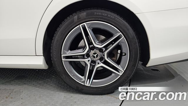 Mercedes-Benz E-Class (W213) E250 AMG Line 2023 — фото 21