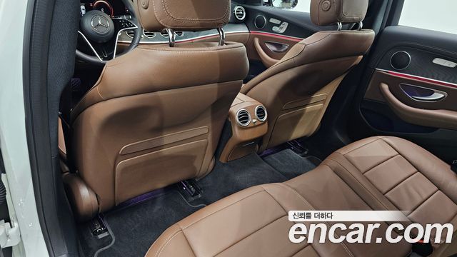 Mercedes-Benz E-Class (W213) E250 AMG Line 2023 — фото 27