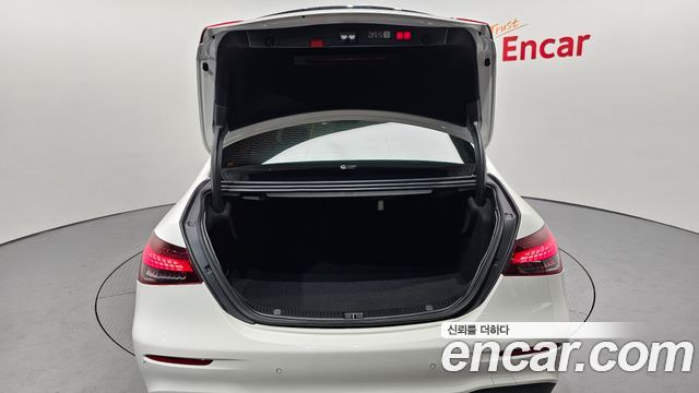 Mercedes-Benz E-Class (W213) E250 AMG Line 2023 — фото 32