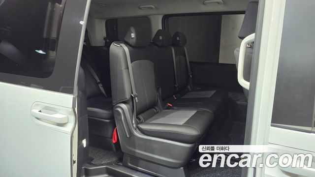 Hyundai Staria Tourer 11-Seater Smart 2025 — фото 15