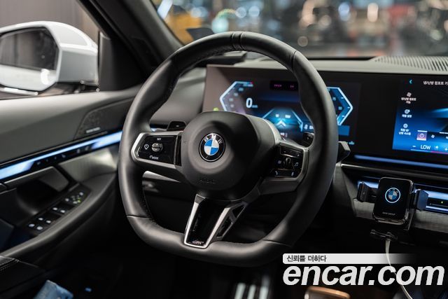 BMW 5 Series (G60) 530i xDrive M Sport 2024 — фото 8