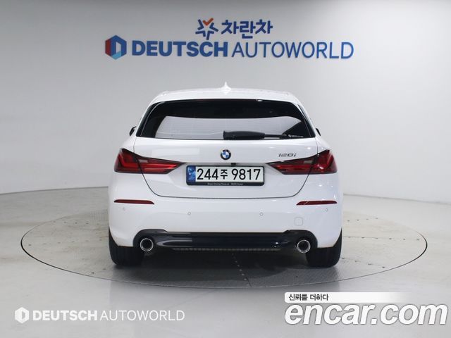 BMW 1 Series (F40) 120i Sports 2021 — фото 4