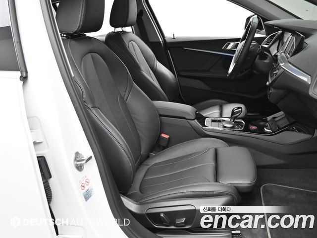 BMW 1 Series (F40) 120i Sports 2021 — фото 10
