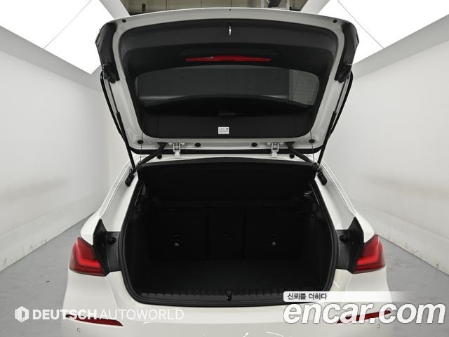 BMW 1 Series (F40) 120i Sports 2021 — фото 23