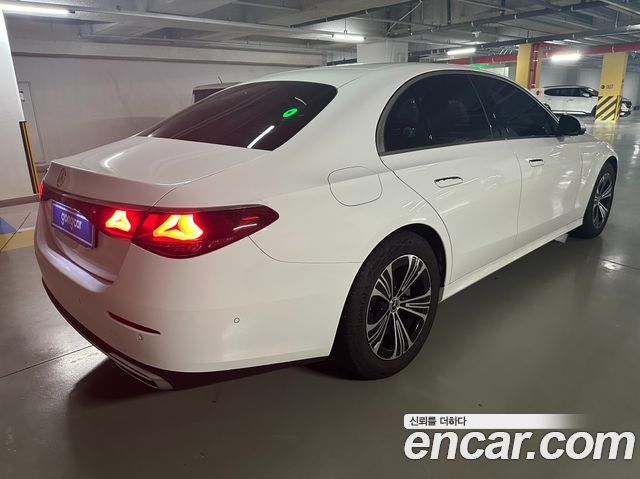 Mercedes-Benz E-Class (W214) E200 Avantgarde Limited 2025 — фото 2