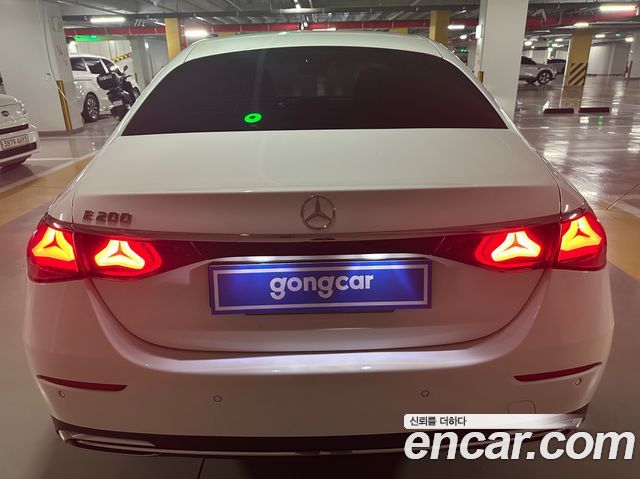 Mercedes-Benz E-Class (W214) E200 Avantgarde Limited 2025 — фото 4