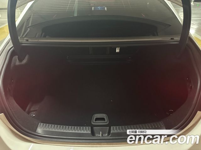 Mercedes-Benz E-Class (W214) E200 Avantgarde Limited 2025 — фото 23