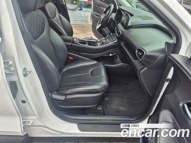 Hyundai Santa Fe Gasoline 2.5T 2WD Exclusive 2022 — фото 6