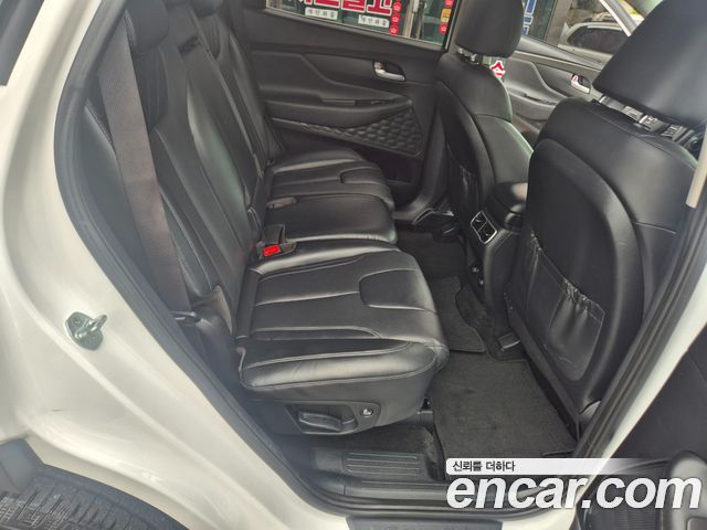 Hyundai Santa Fe Gasoline 2.5T 2WD Exclusive 2022 — фото 7